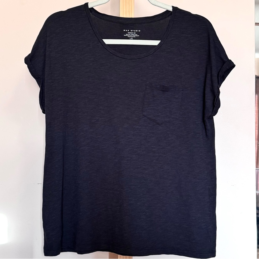 Max Studio Navy Short Sleeve Favorite Tee Large